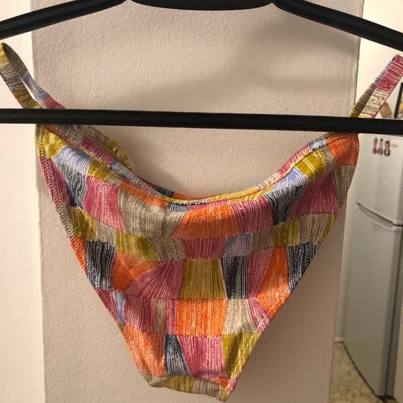 Kate Spade ‘Saturday’ Bathing Suit - Picture 5 of 6